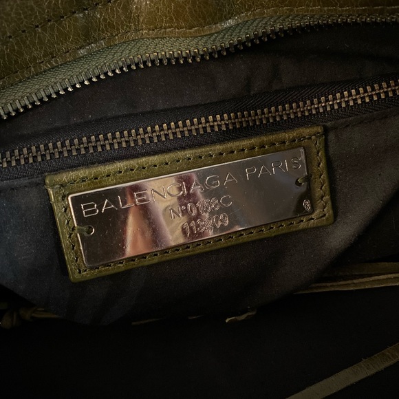 Authentic BALENCIAGA Green City Bag 💚 - Picture 5 of 7